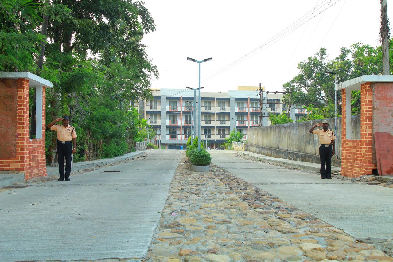Five Falls Resort Kuttālam Extérieur photo