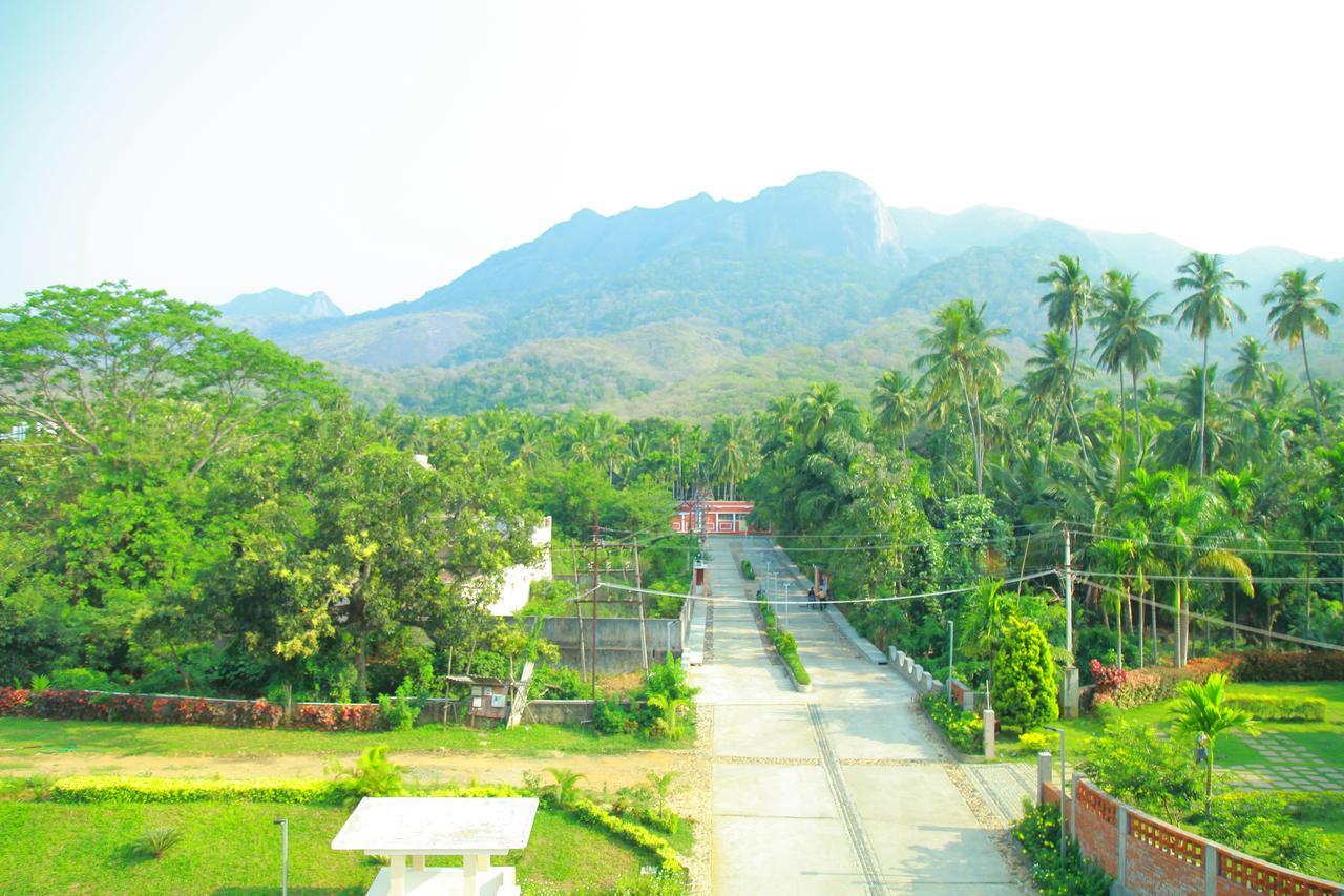 Five Falls Resort Kuttālam Extérieur photo