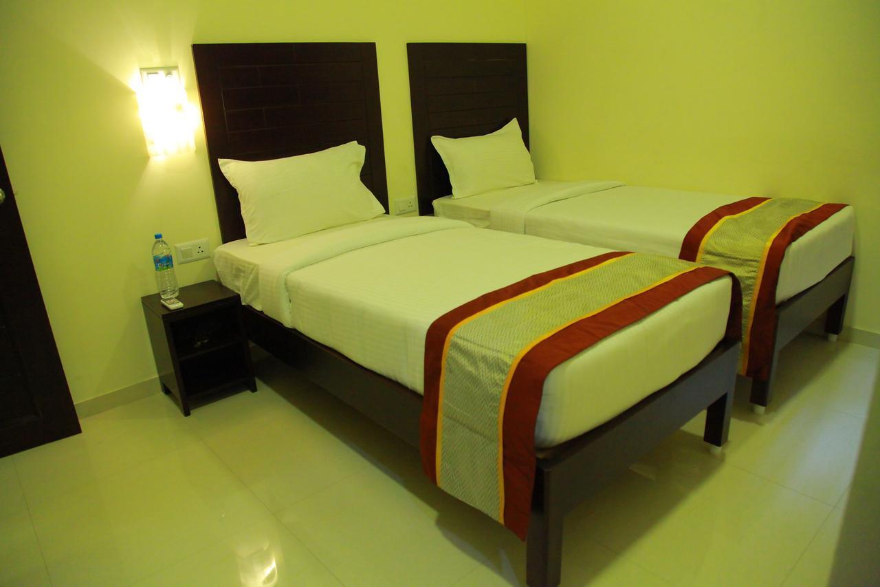 Five Falls Resort Kuttālam Extérieur photo