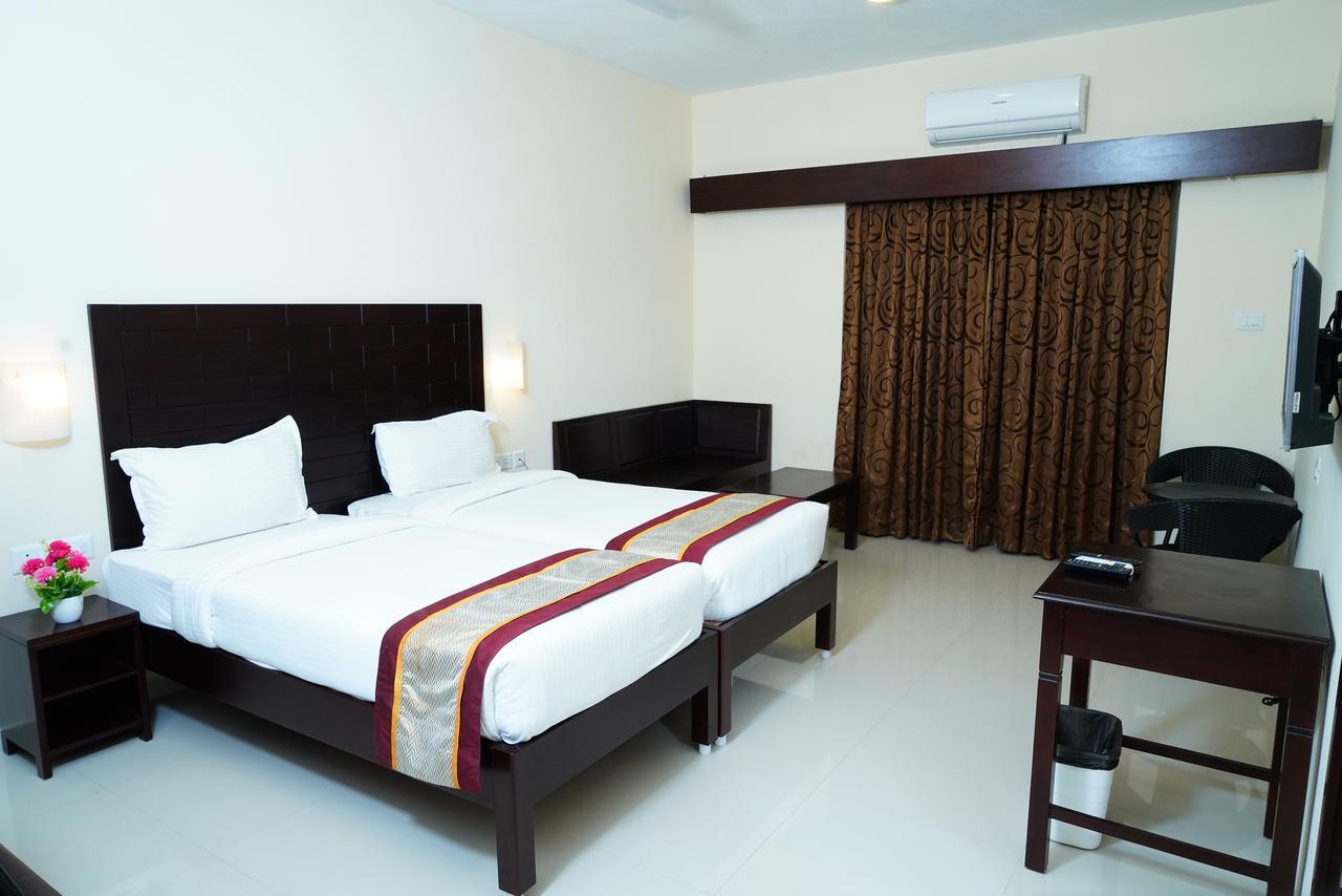 Five Falls Resort Kuttālam Extérieur photo