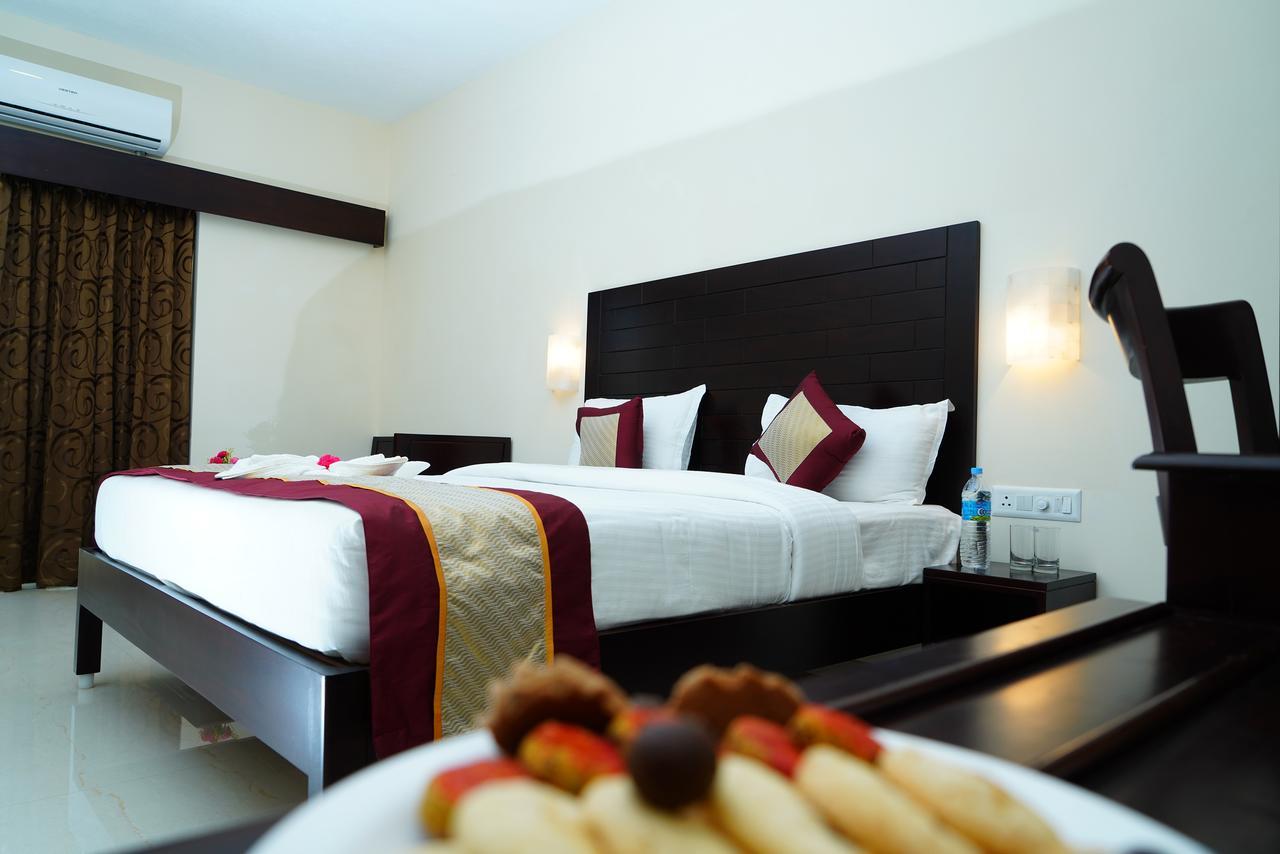 Five Falls Resort Kuttālam Extérieur photo