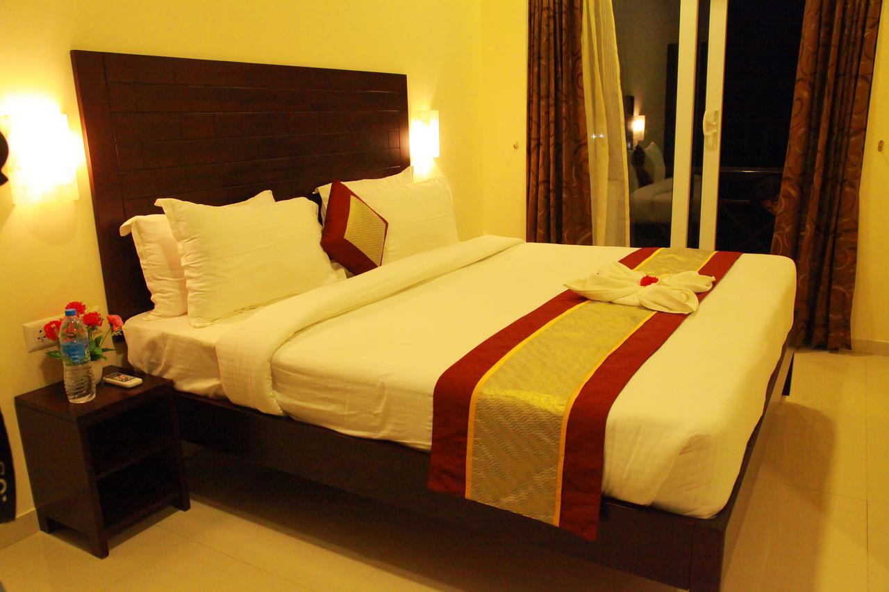 Five Falls Resort Kuttālam Extérieur photo